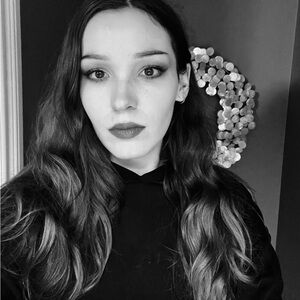 Meet your Posher, Clara